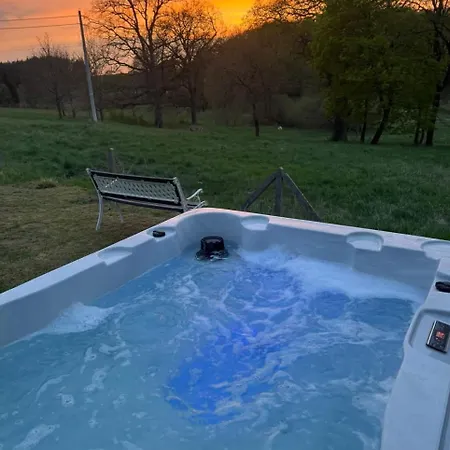 Prázdninový dům Z Jacuzzi Studnica 39
